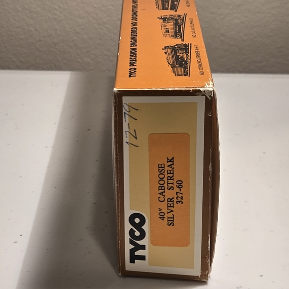 Vintage HO Scale Tyco “Silver Streak” Freight Train Caboose Car w/ Box - Picture 4 of 4